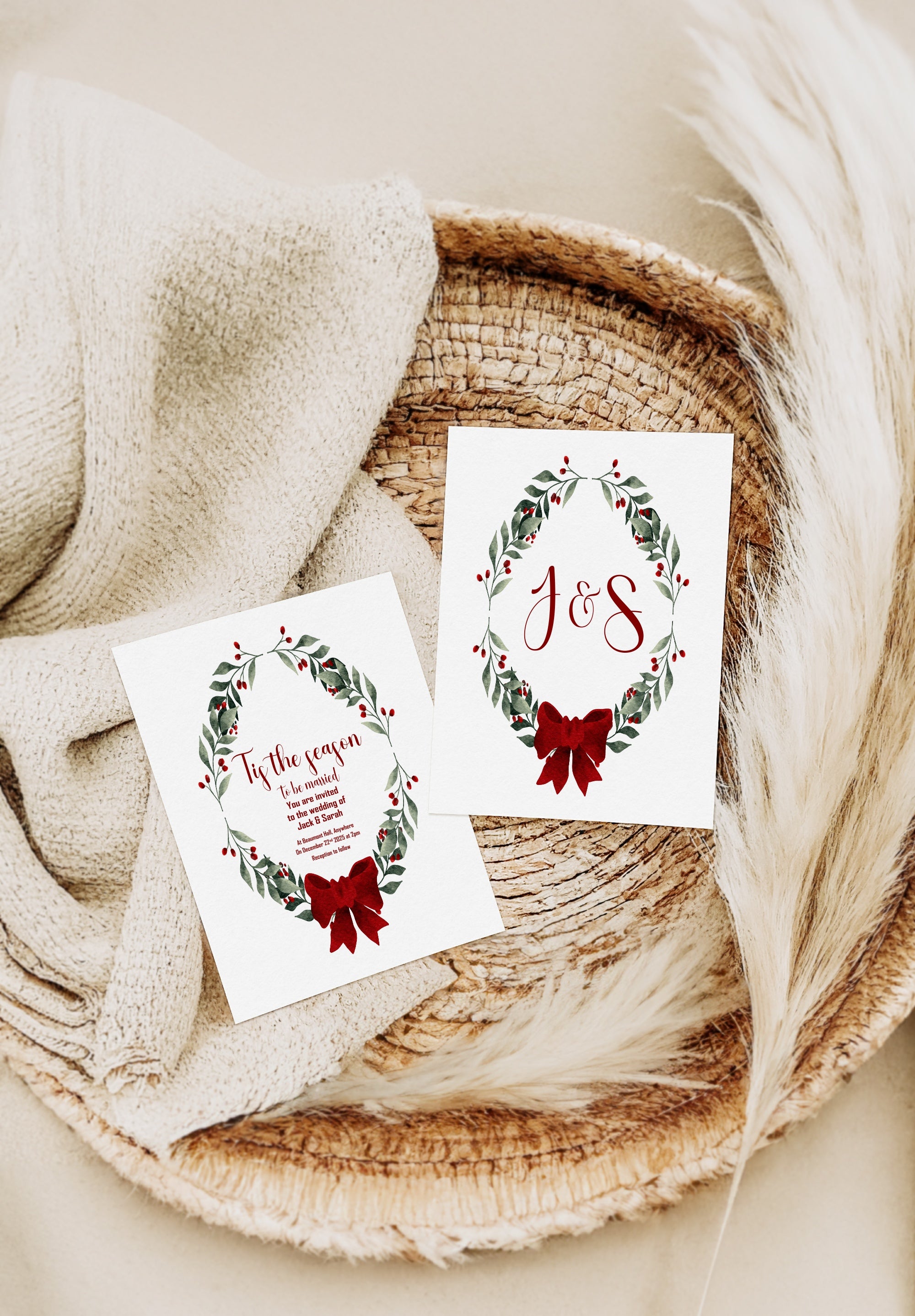 Mistletoe & Bow Wedding Party Invitations & Envelopes | Pack of 10
